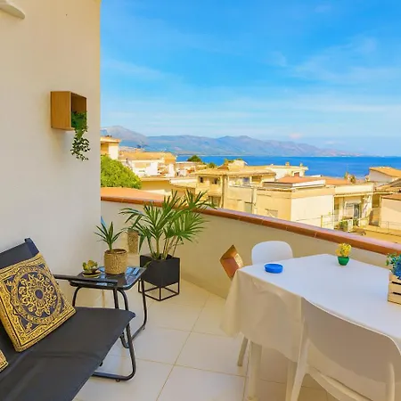 Marea Il Tuo Angolo Di Paradiso In Sicilia Ti Aspetta Prenota Ora E Vivi La Magia Del Mediterraneo Alcamo Marina